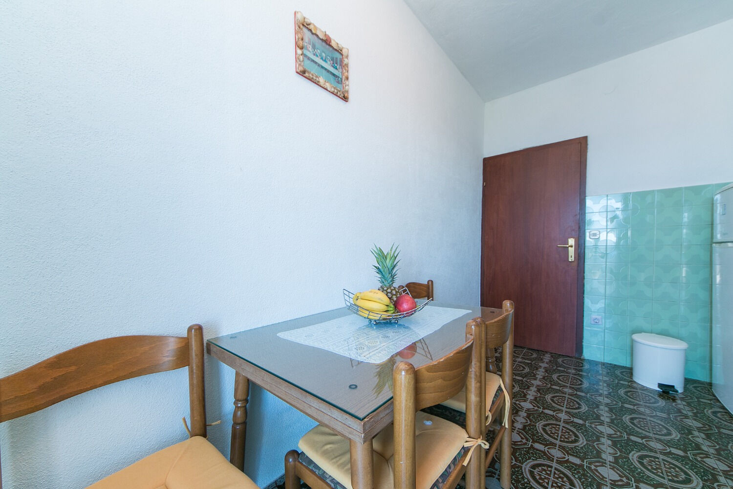 Apartments Robert 102611-A1