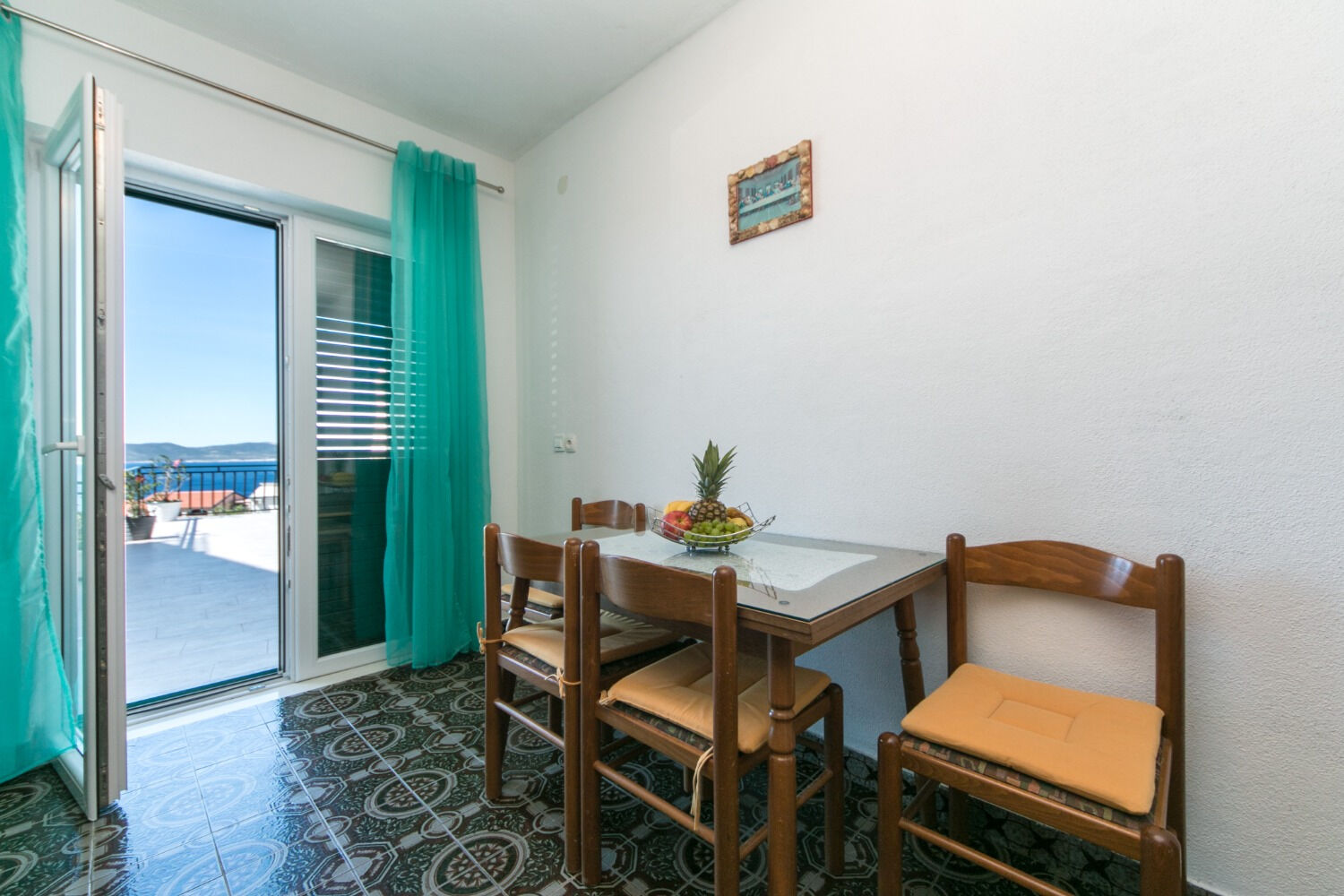 Apartments Robert 102611-A1