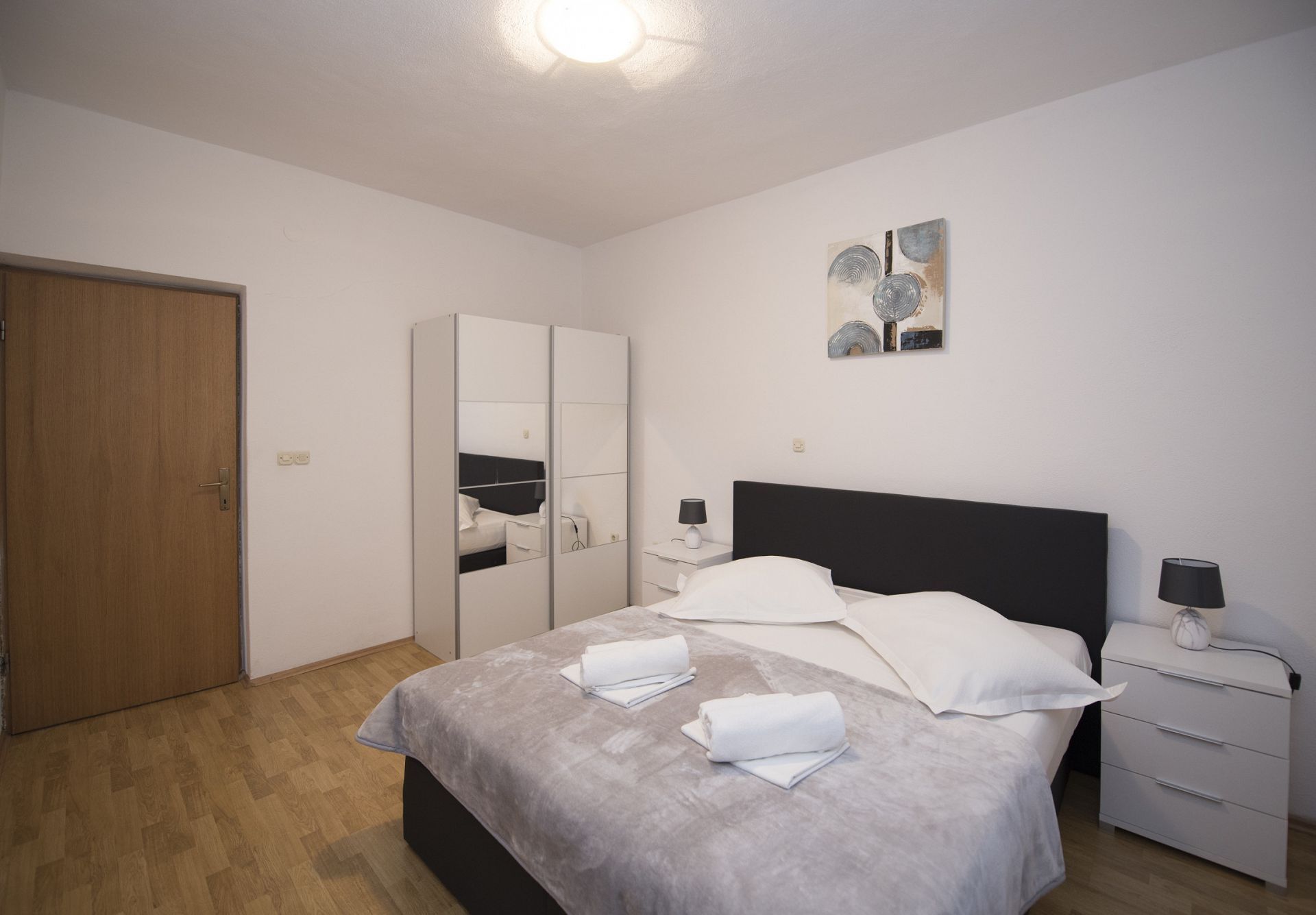 Apartments Robert 102611-A2