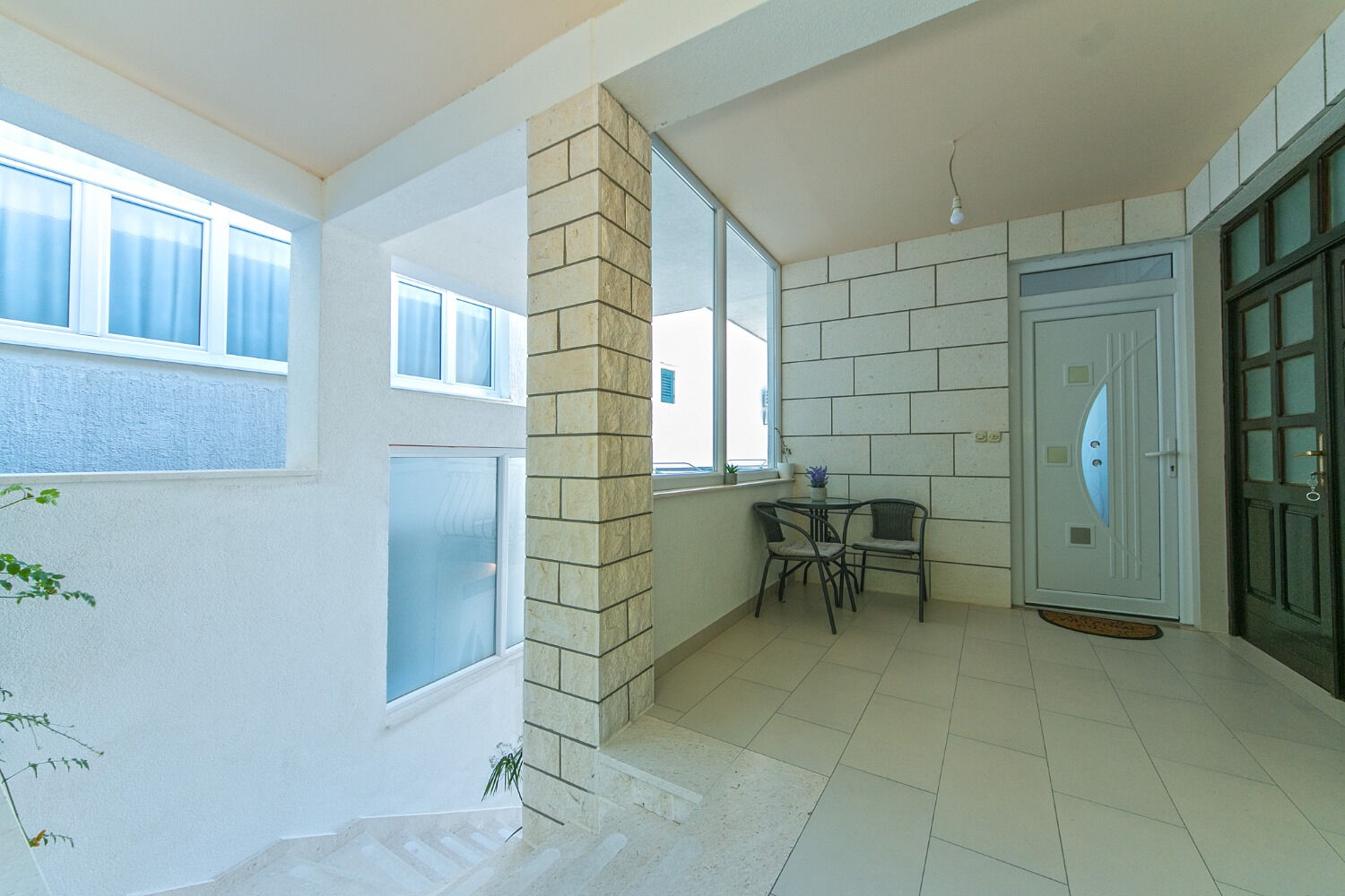 Apartments Robert 102611-A1