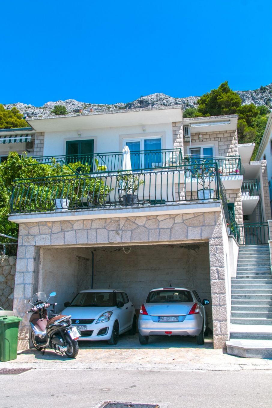 Apartments Robert 102611-A1