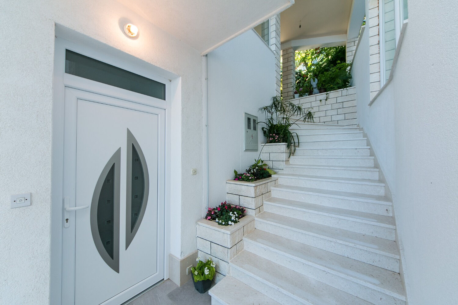Apartments Robert 102611-A1