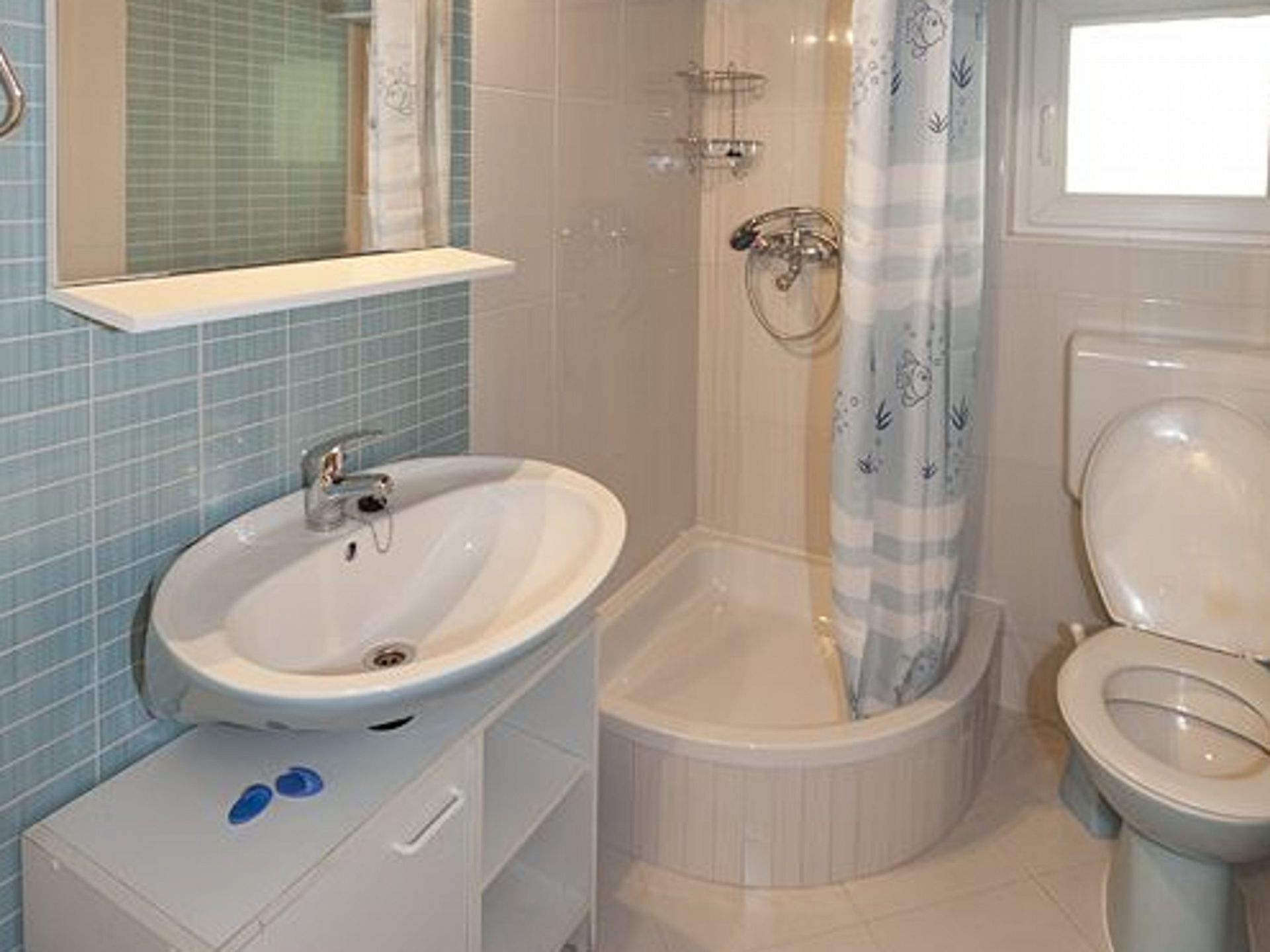 Apartments and Rooms Roza 102651-A2