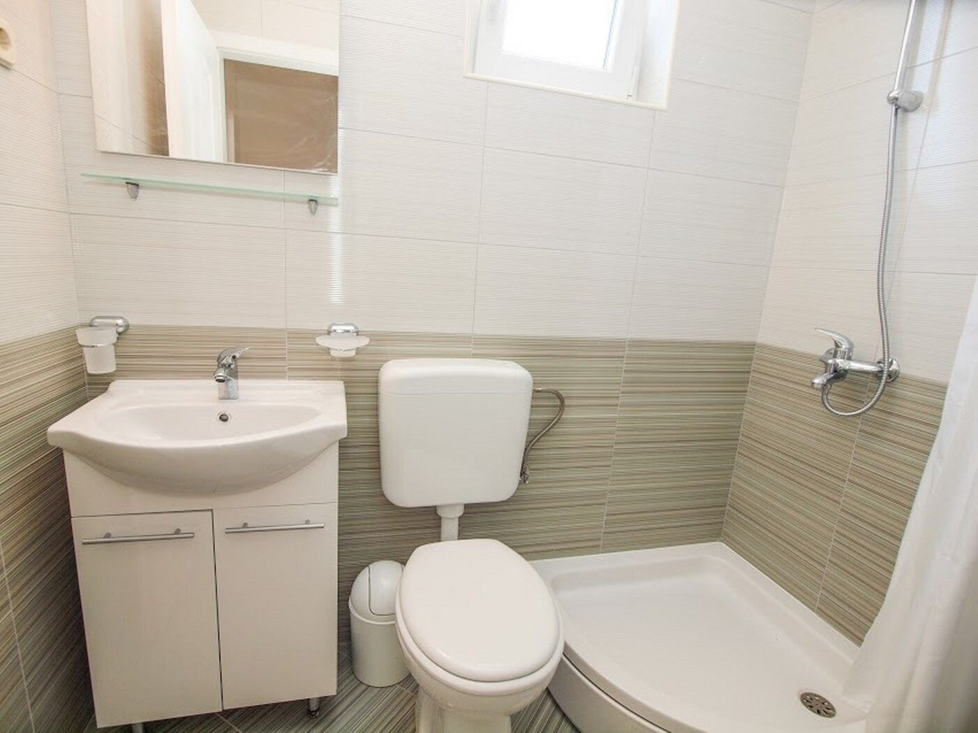 Apartments Gogi 102671-A1