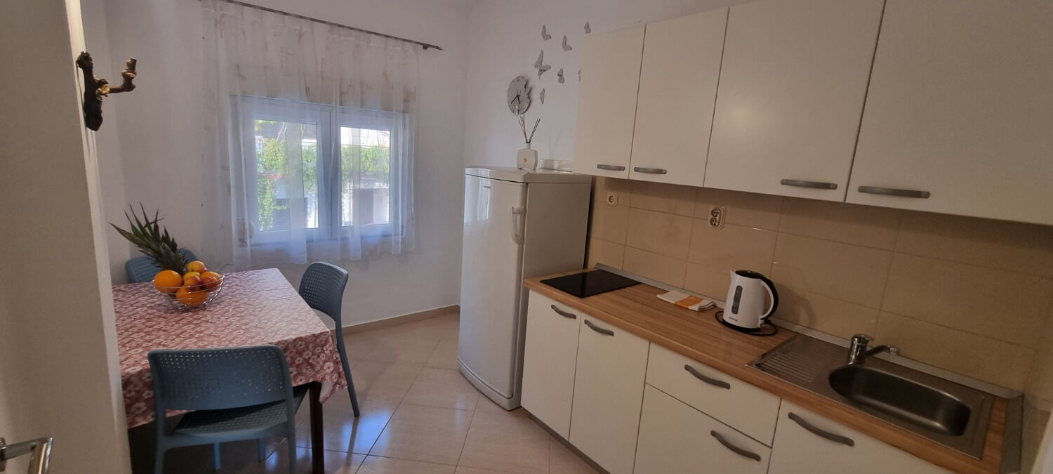 Apartments Gogi 102671-A2