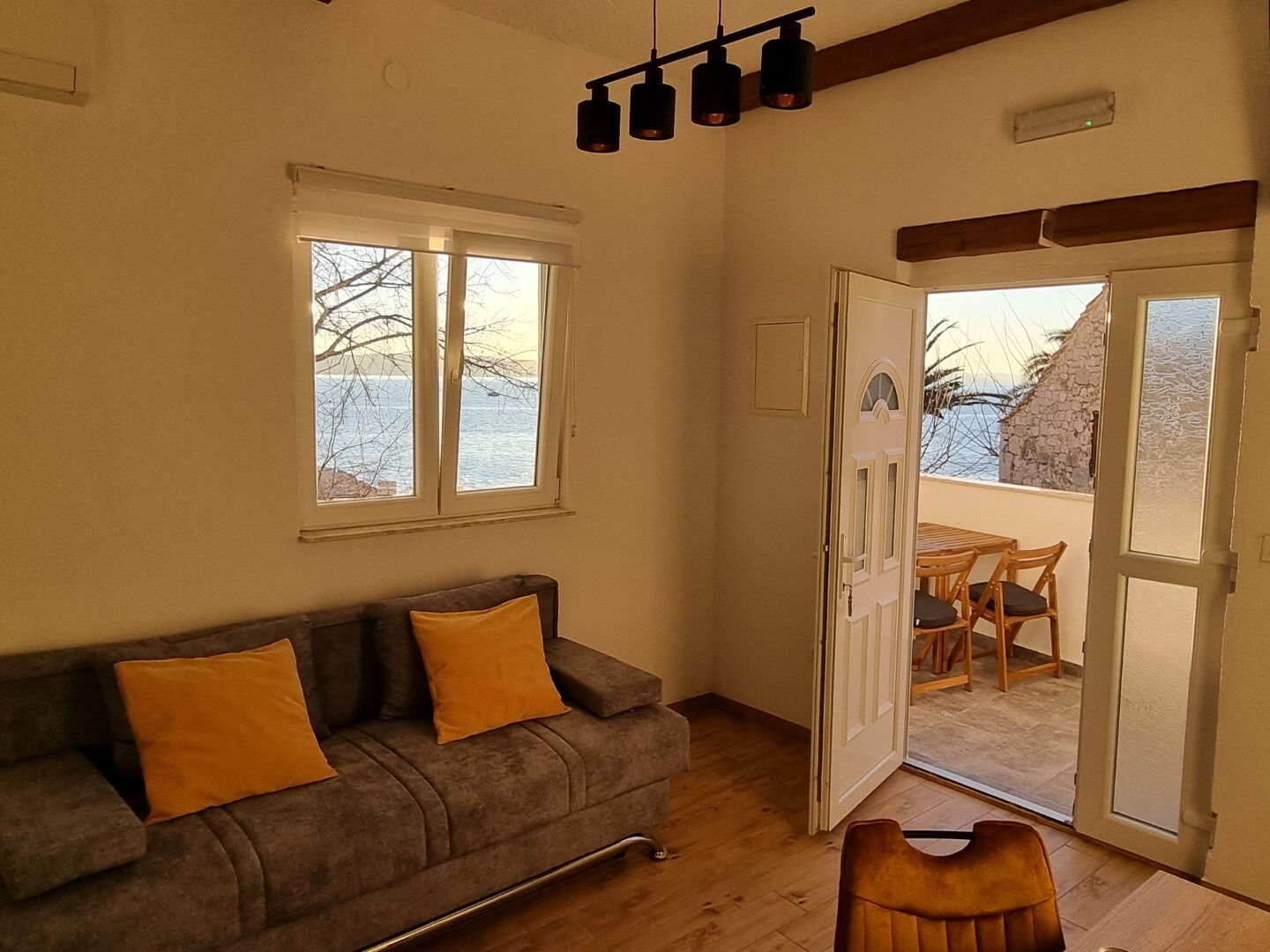Apartments Gogi 102671-A8