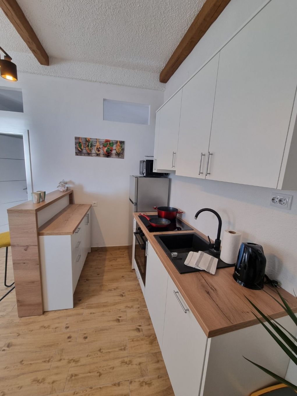 Apartments Gogi 102671-A8