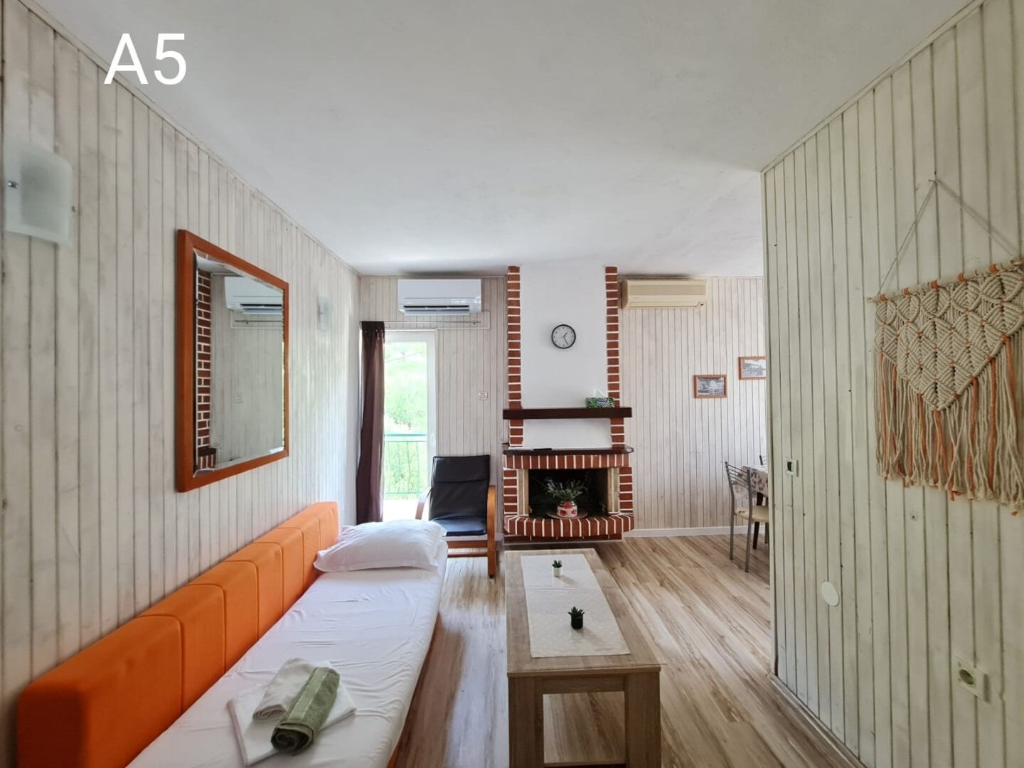 Apartments Tiho 102681-A5
