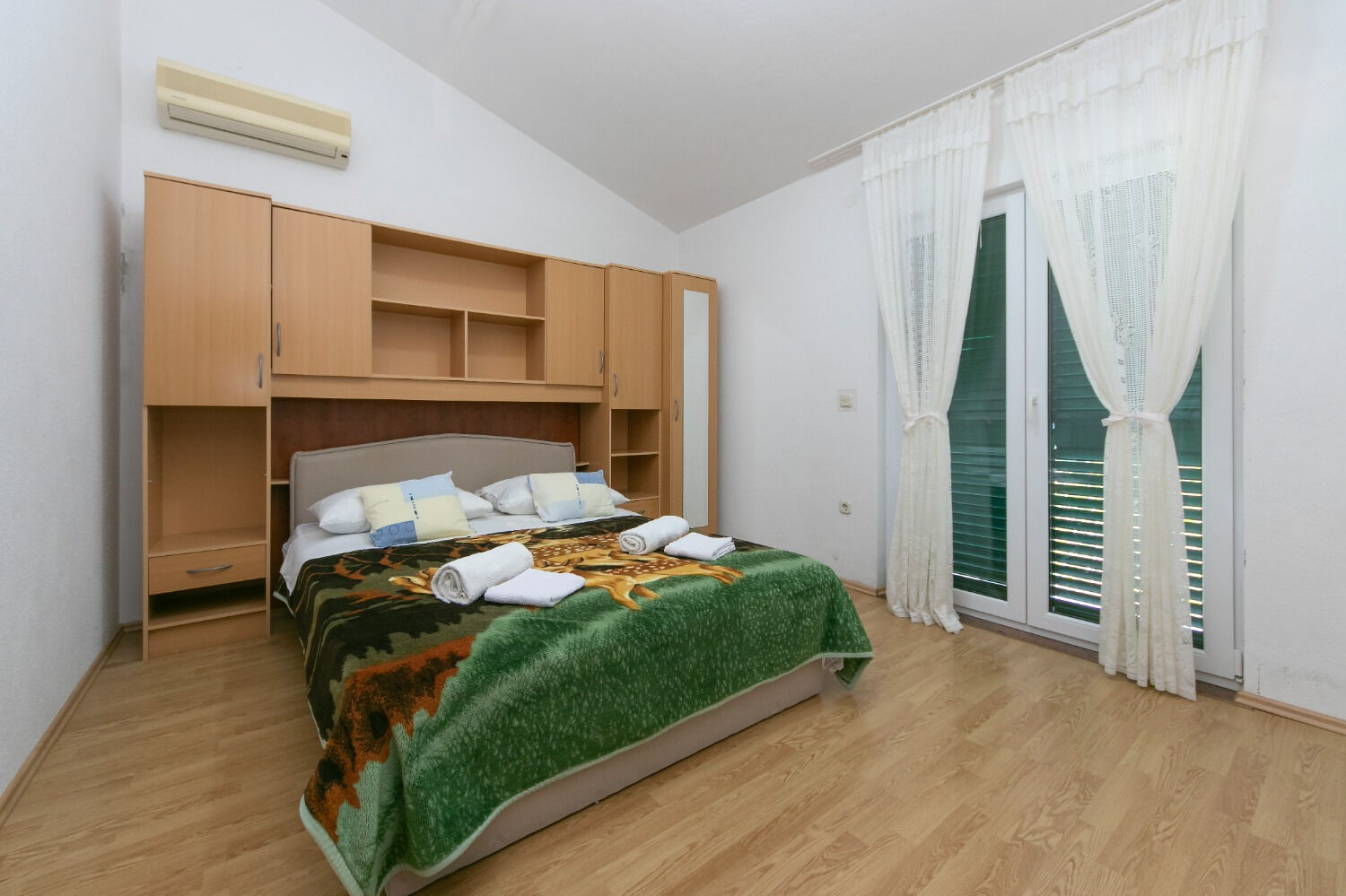 Apartments Marko 10272-A8