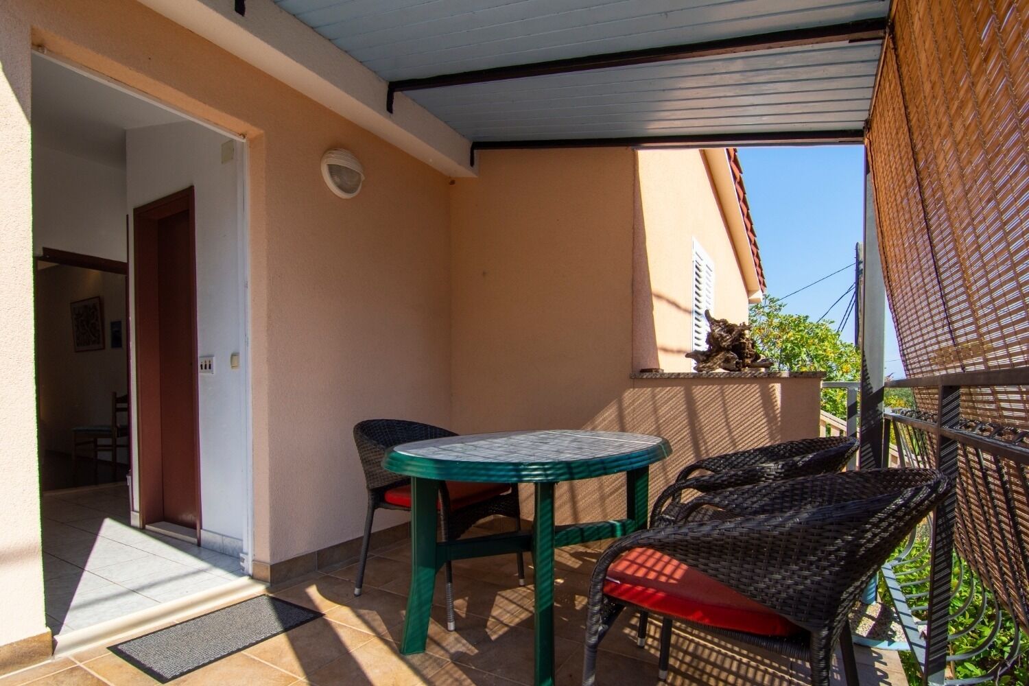Apartments Mari 102711-A2