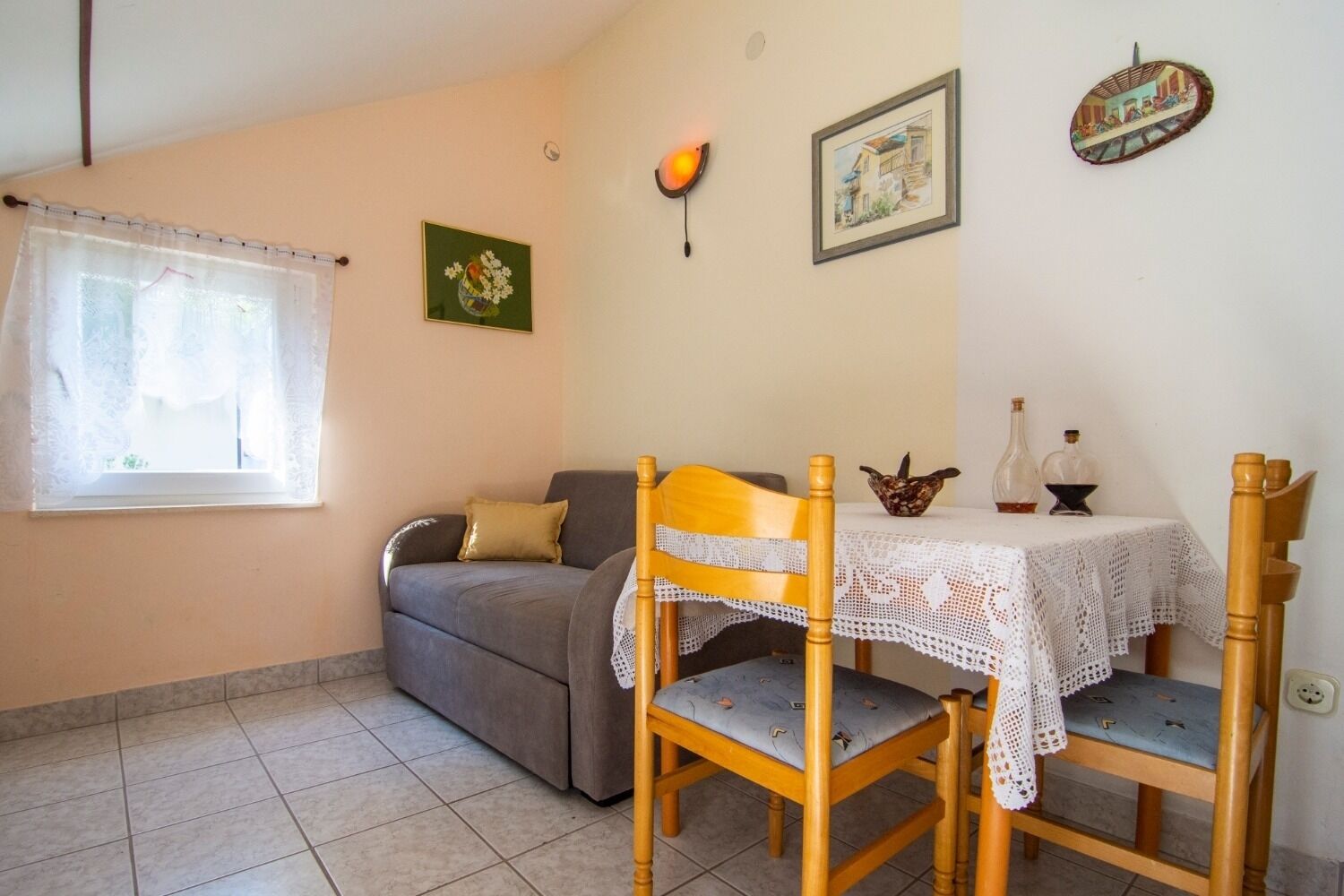 Apartments Mari 102711-A2