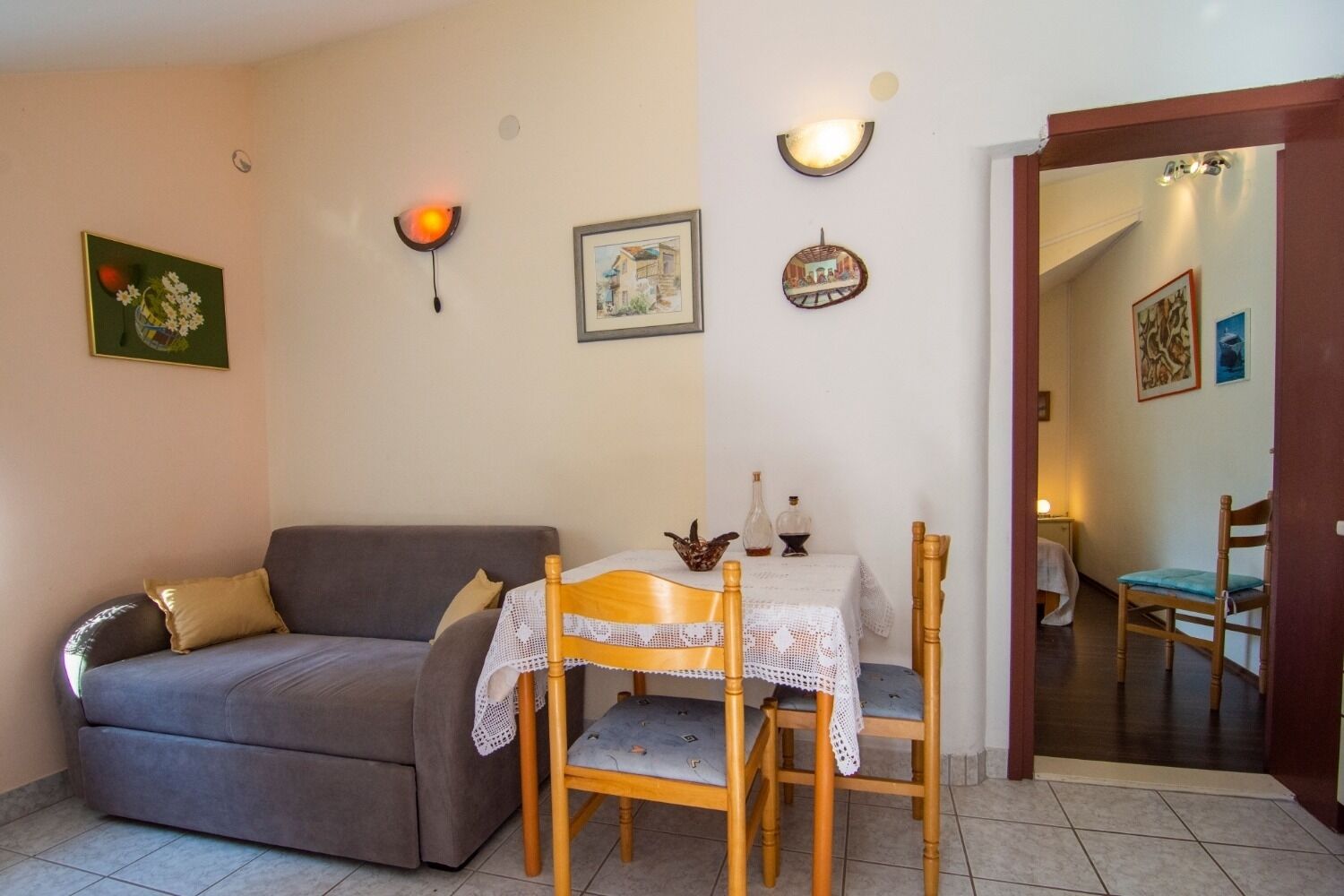 Apartments Mari 102711-A2