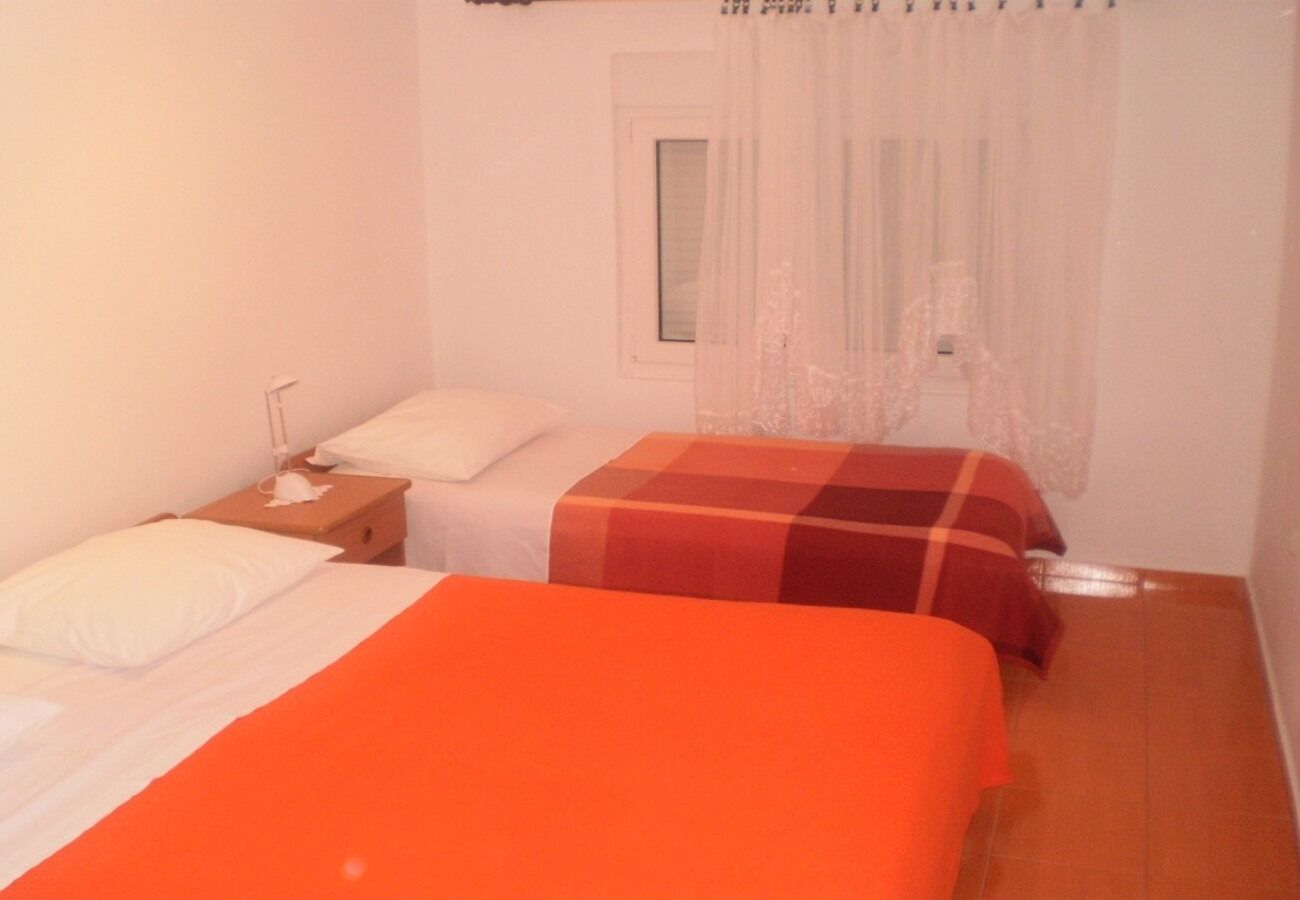 Apartments Midi 102751-A1