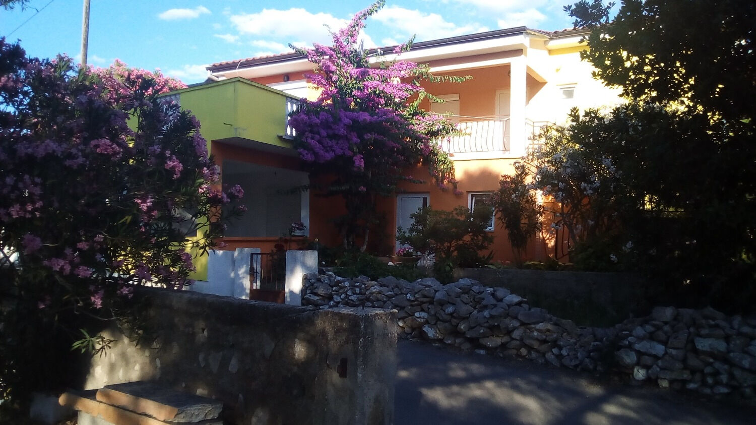 Apartments Midi 102751-A1