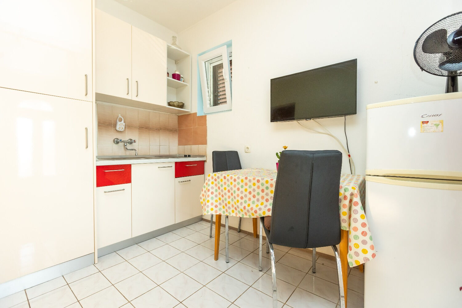 Apartments Vesna 102891-A1