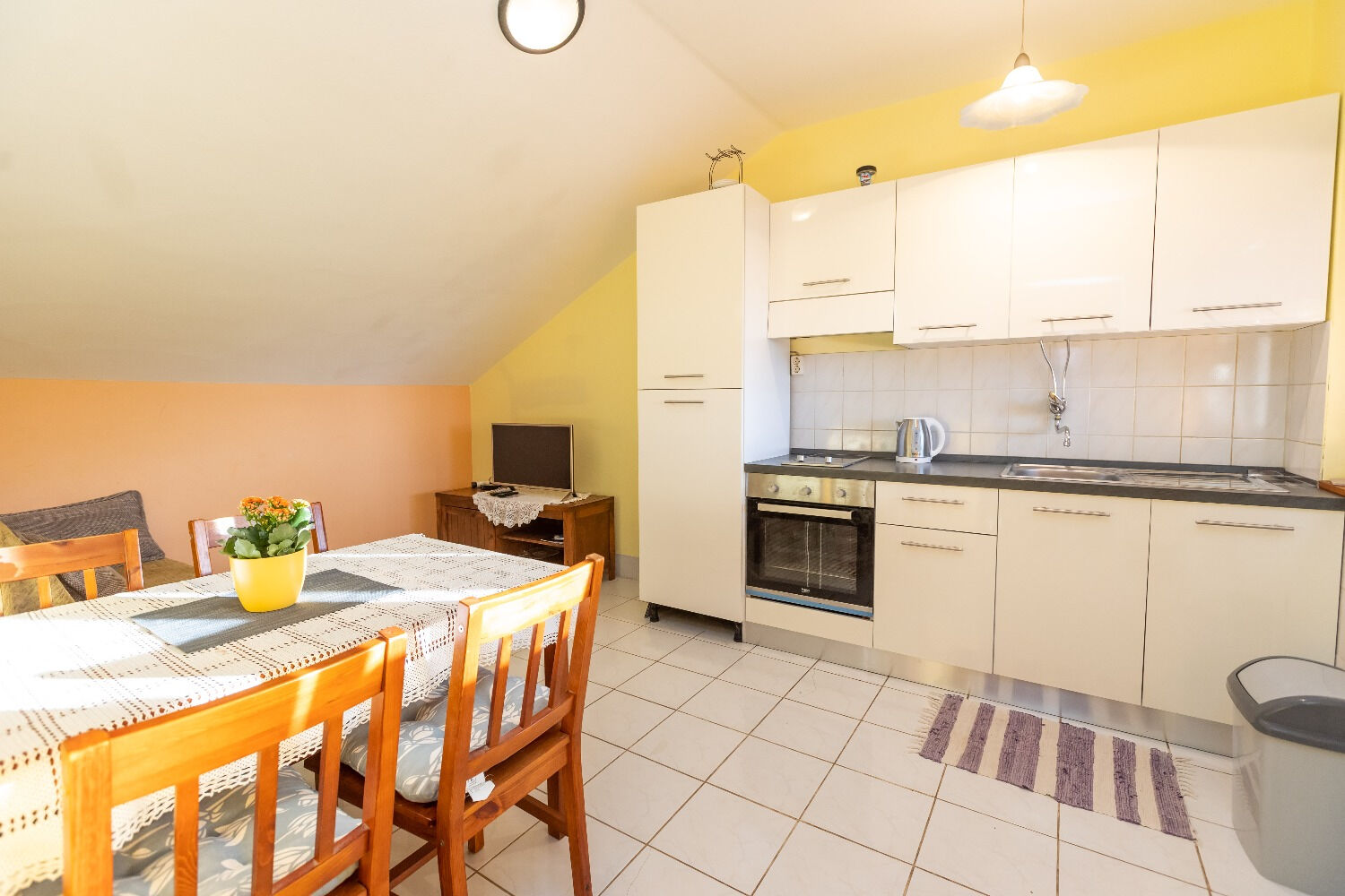 Apartments Vesna 102891-A3