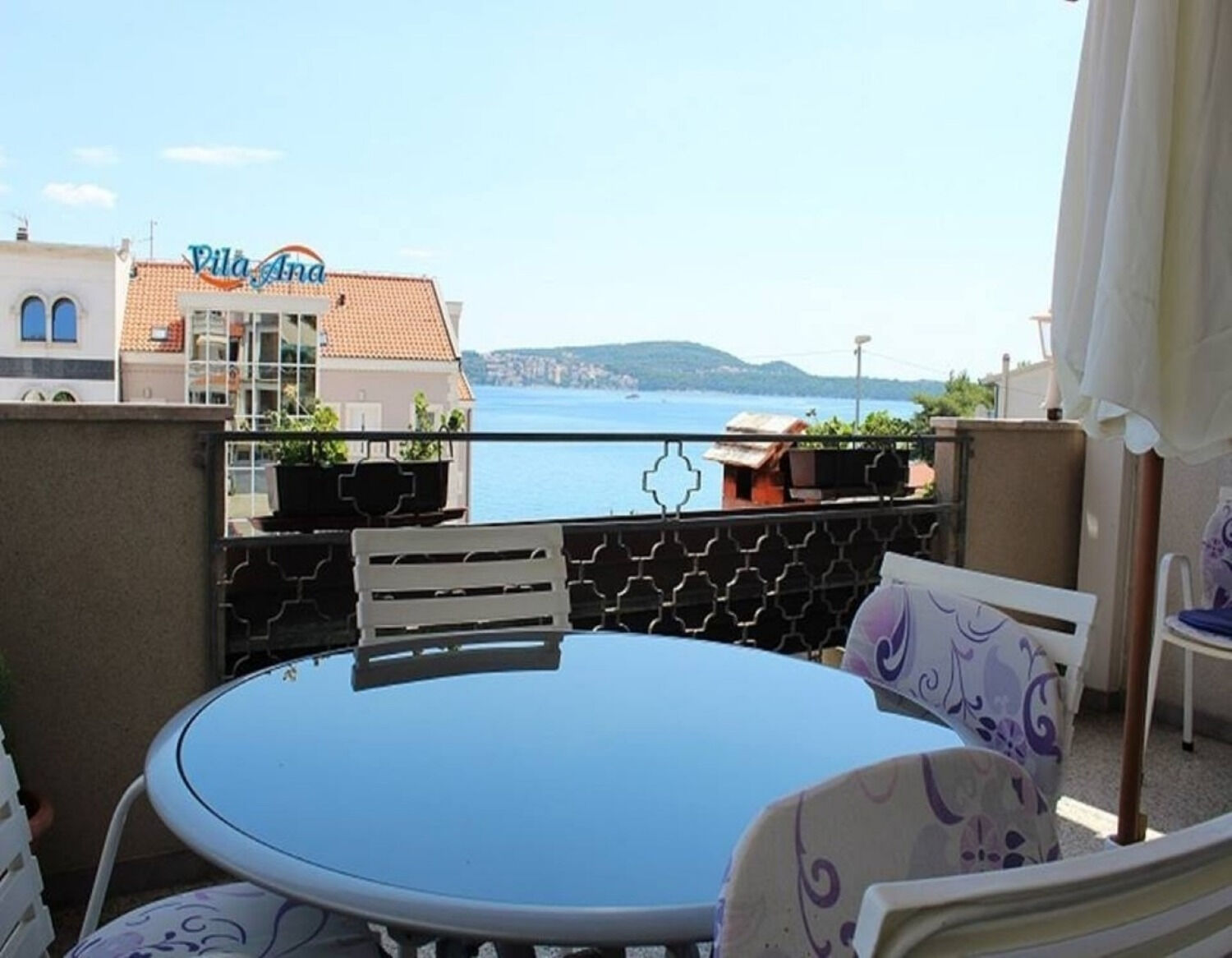 Apartments Milka 103001-A2