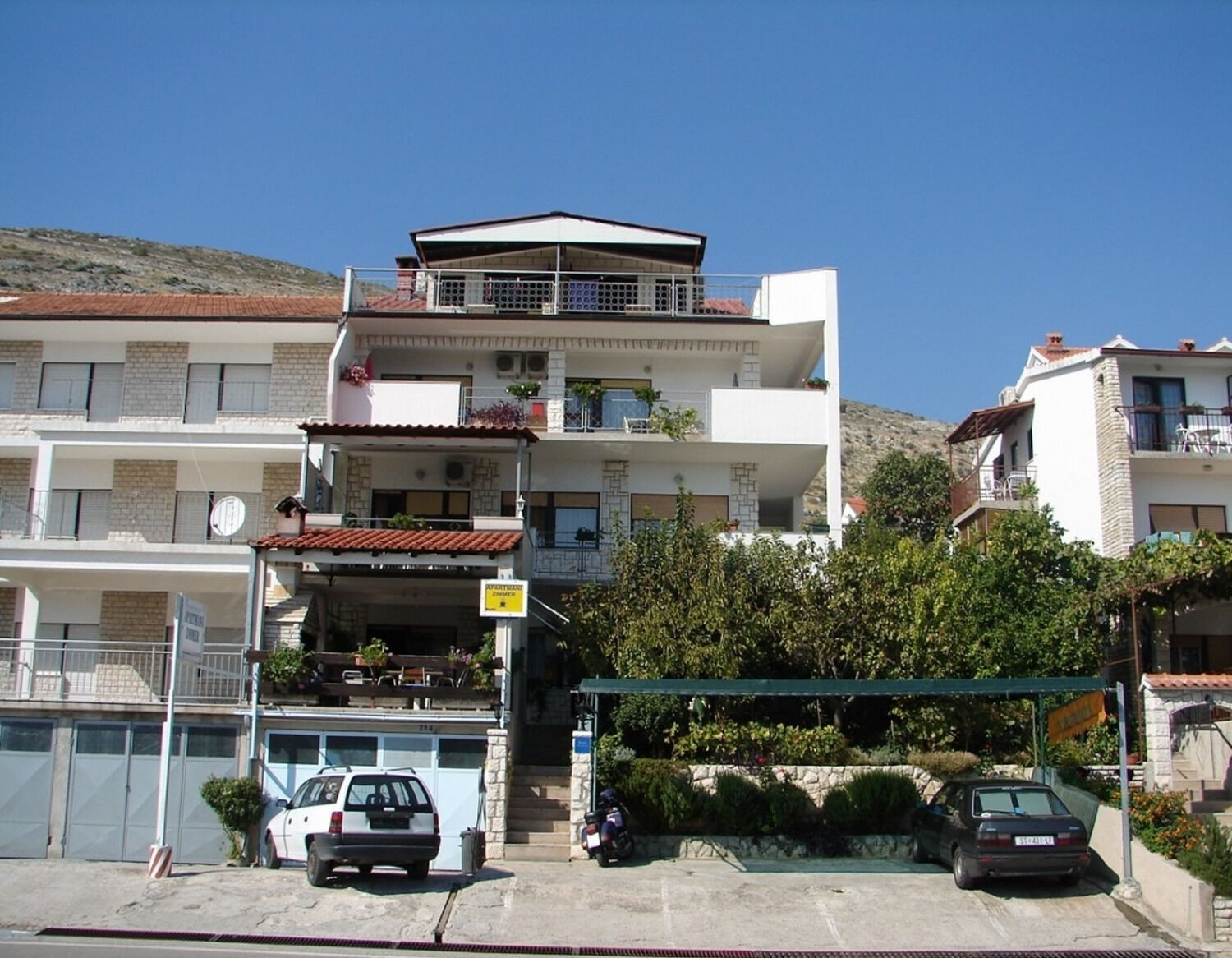 Apartments Milka 103001-A1