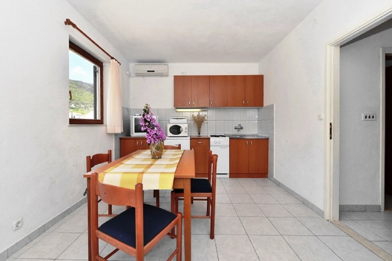 Apartments Nikola 103101-A2