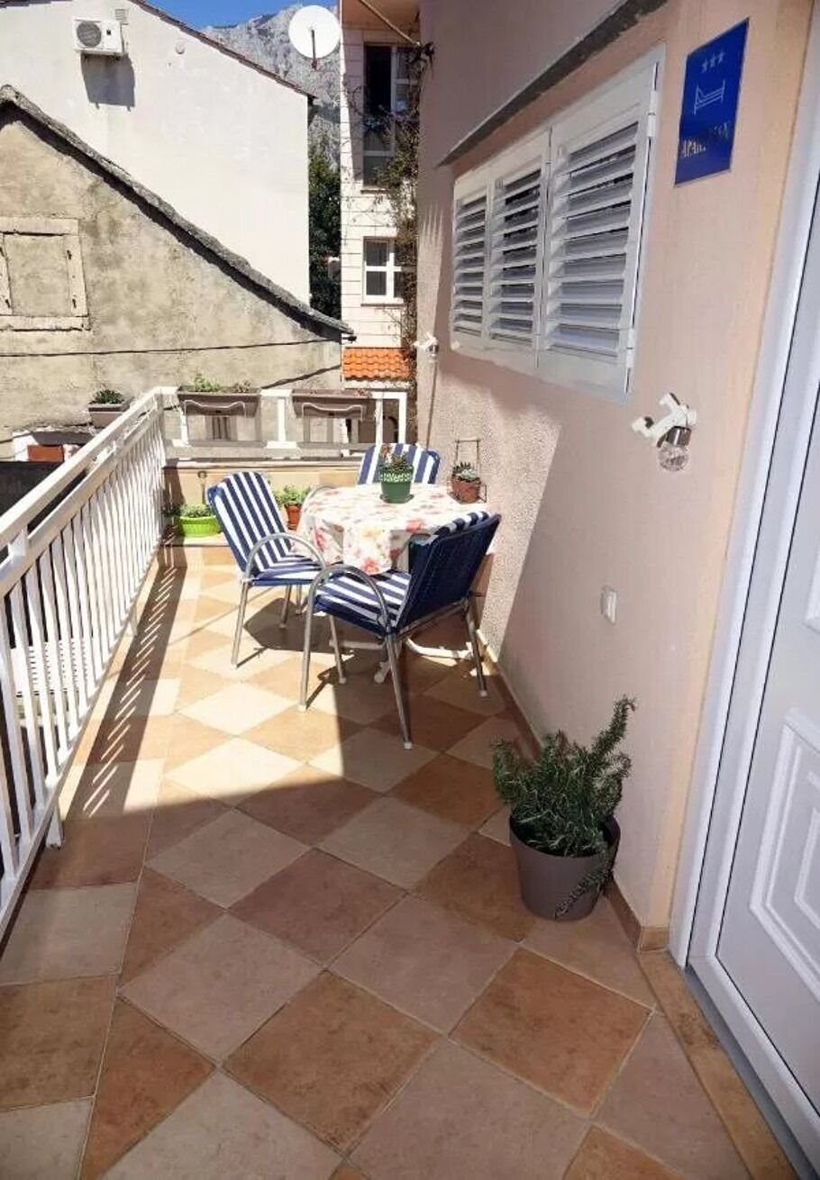 Apartment Ljubav 103111-A1
