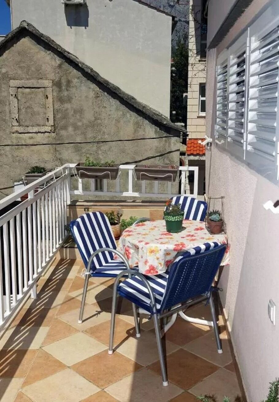 Apartment Ljubav 103111-A1