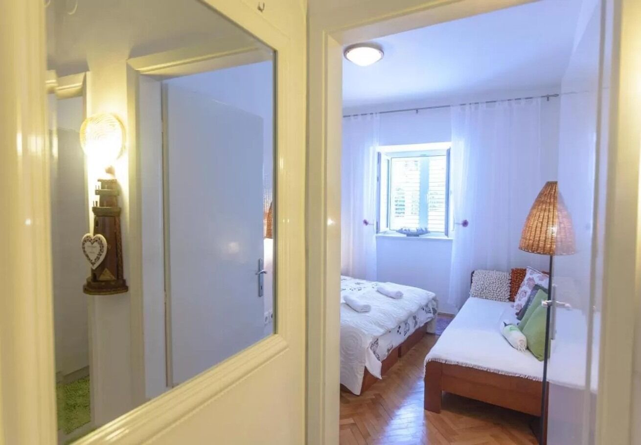 Apartment Ljubav 103111-A1