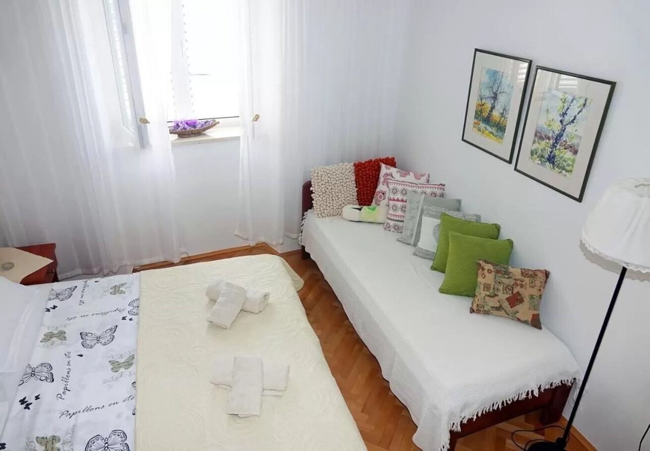 Apartment Ljubav 103111-A1