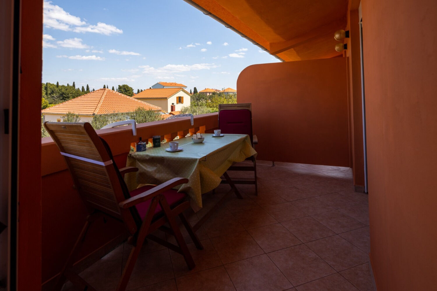 Apartments Den 103131-A1