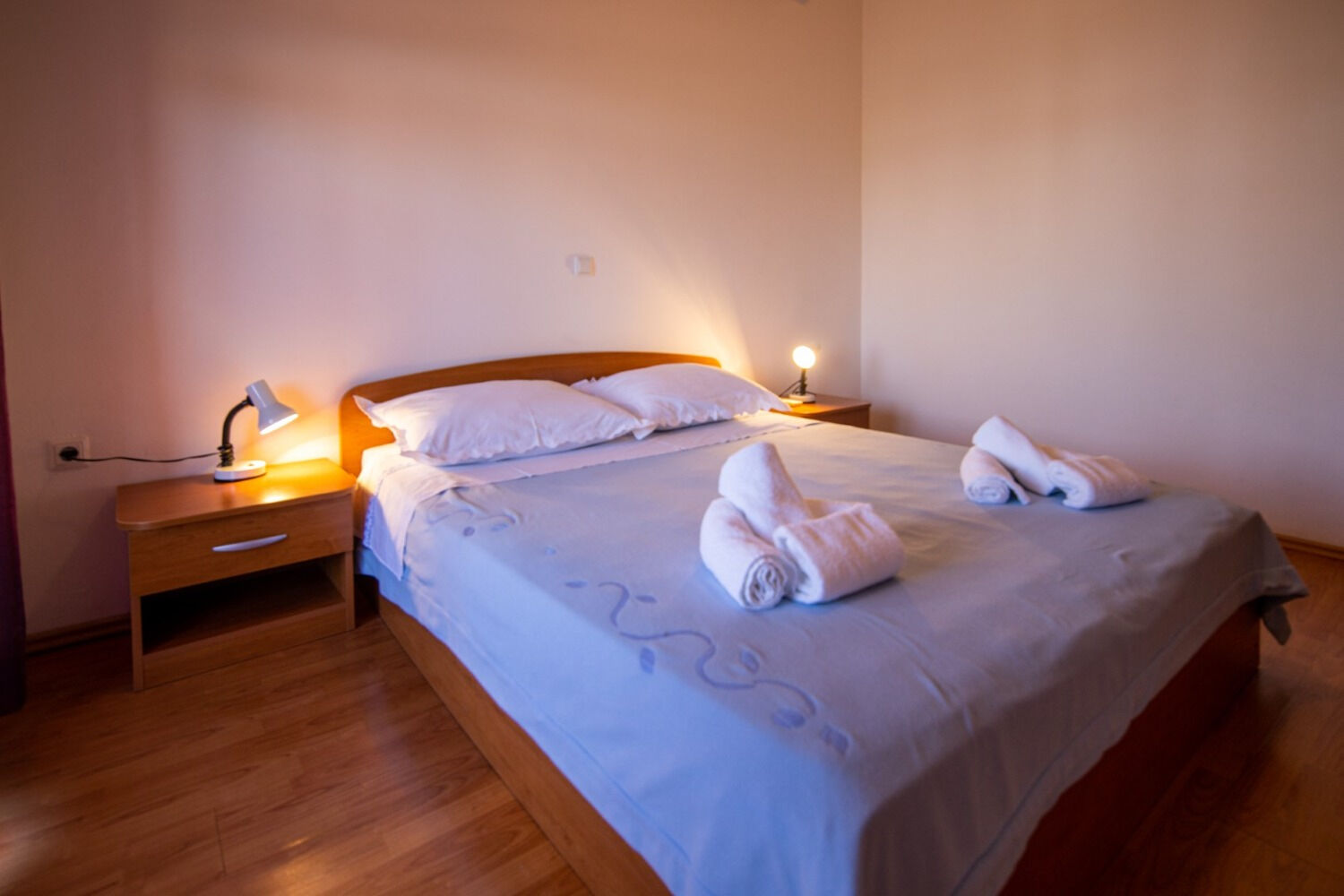 Apartments Den 103131-A1