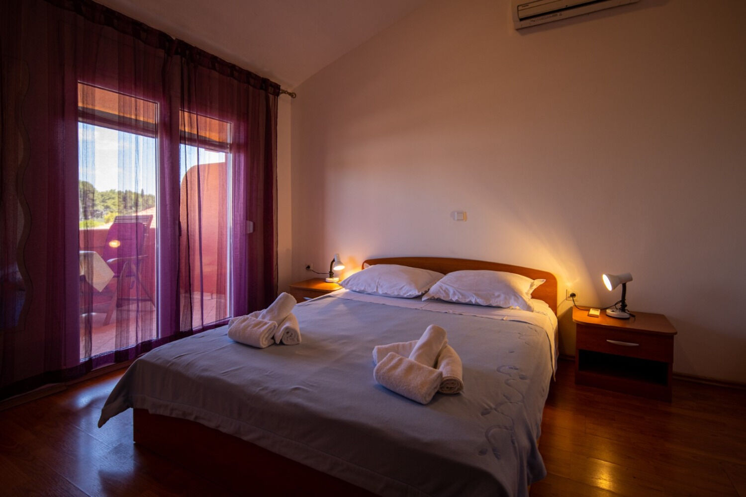Apartments Den 103131-A1