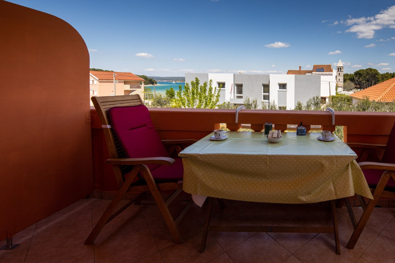 Apartments Den 103131-A2