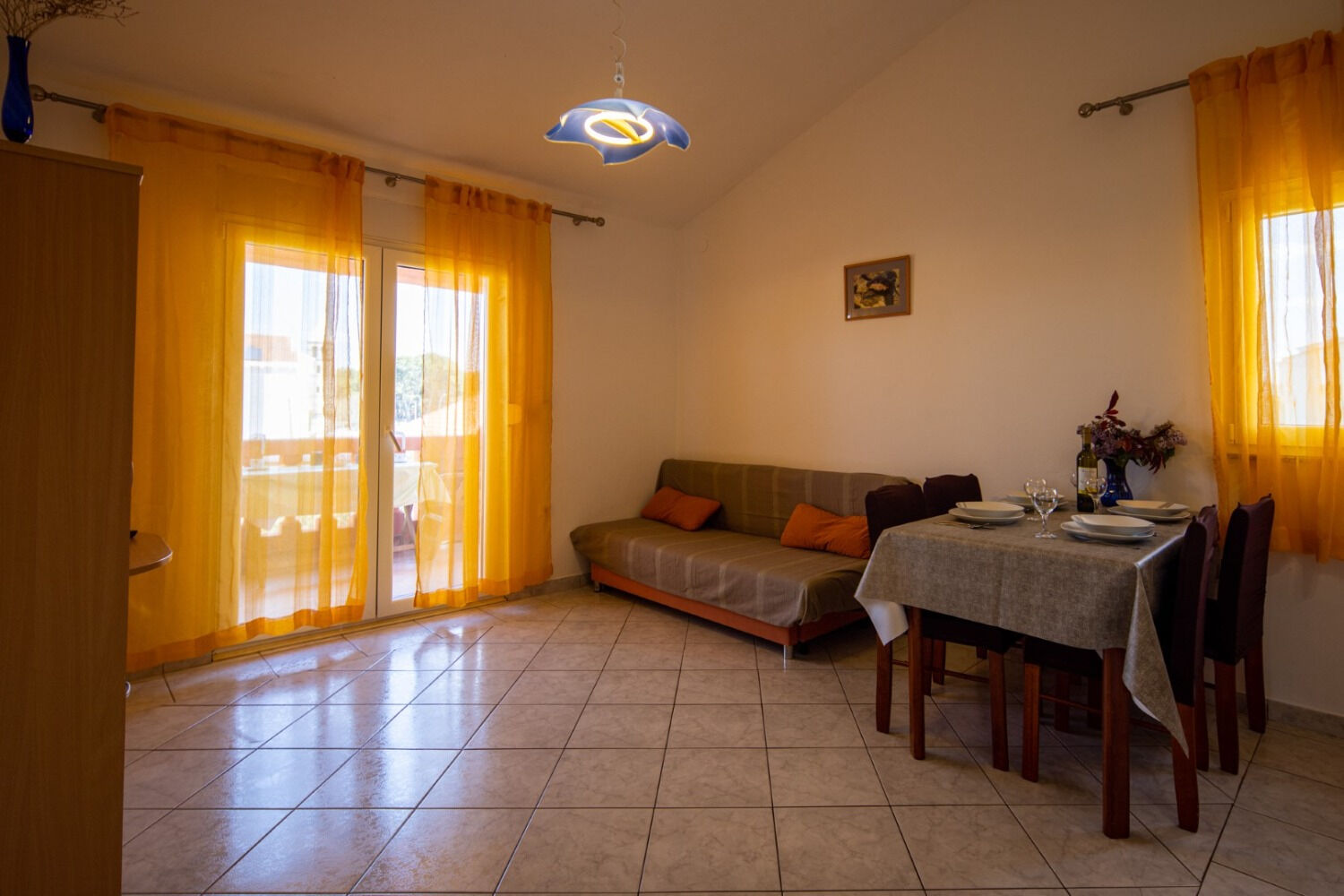 Apartments Den 103131-A2