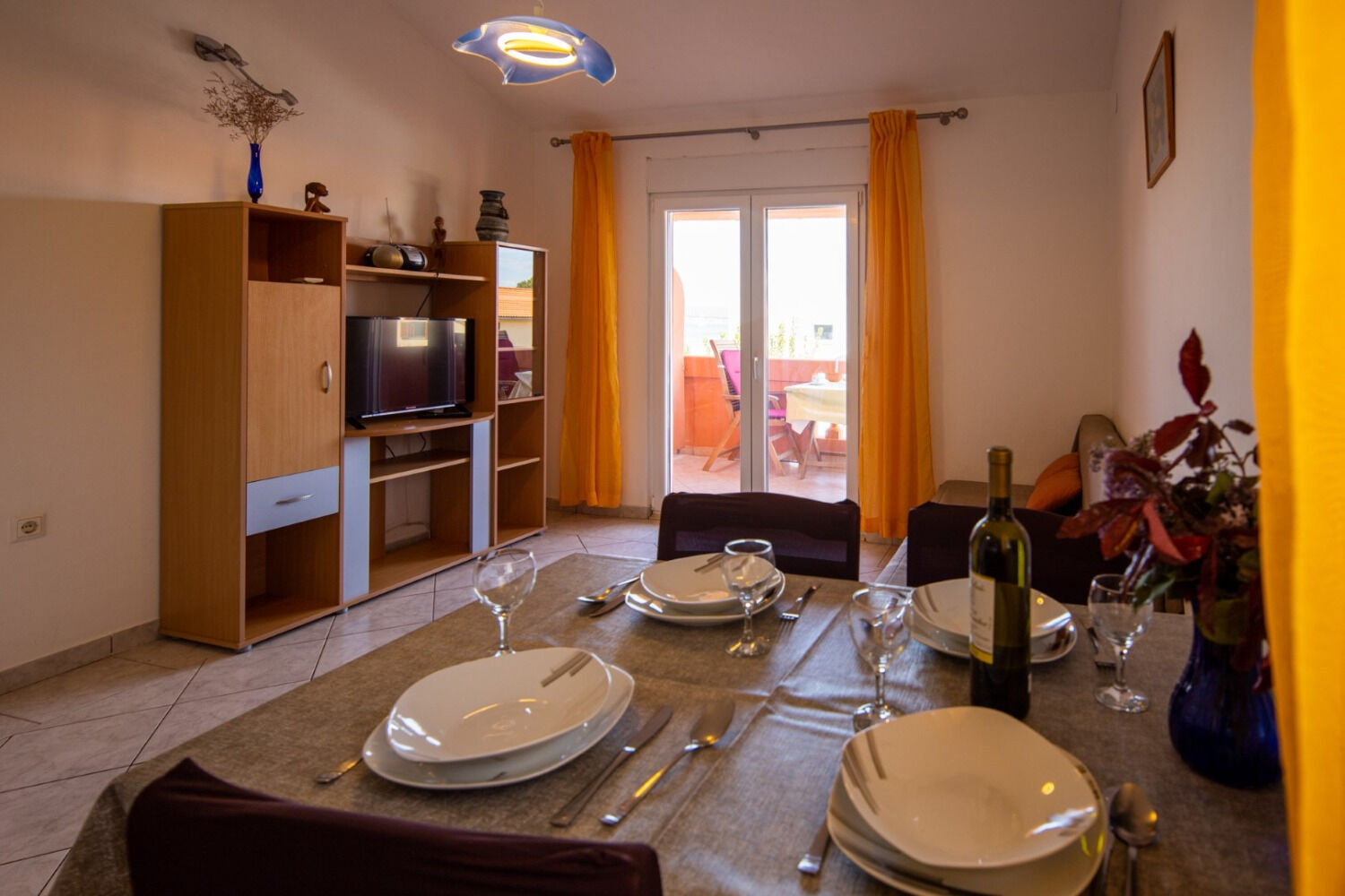 Apartments Den 103131-A2