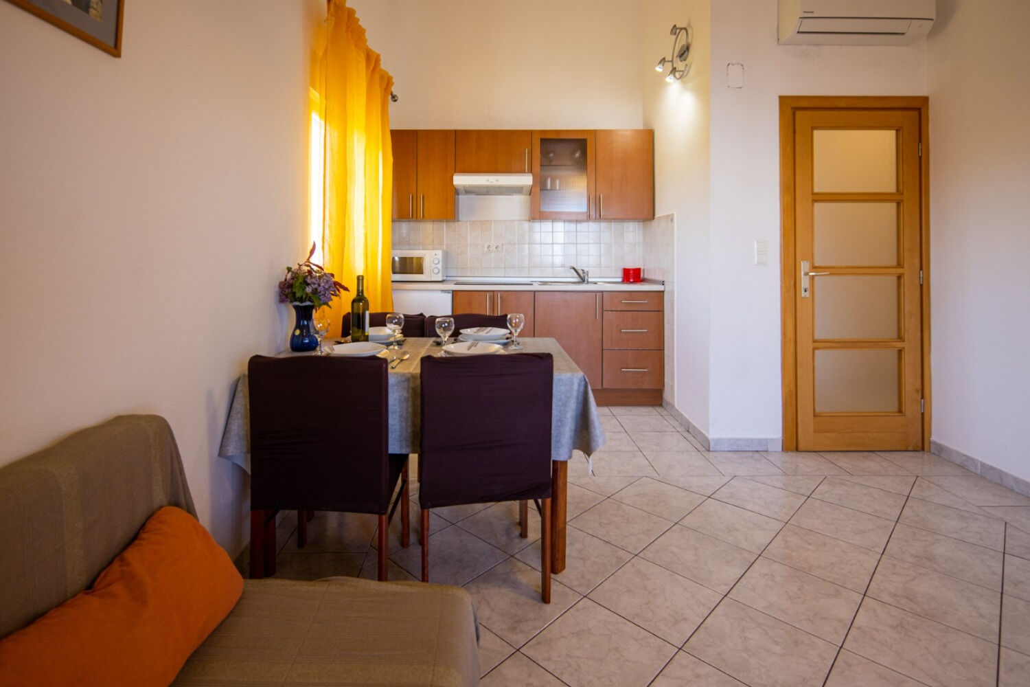 Apartments Den 103131-A2