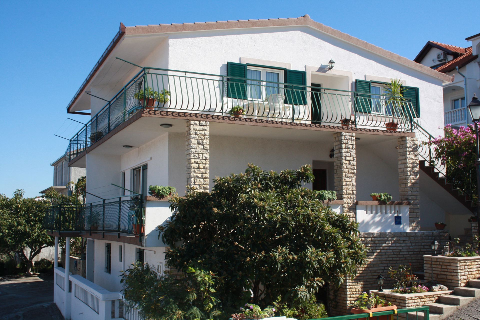 Apartments Anda 10324-A3