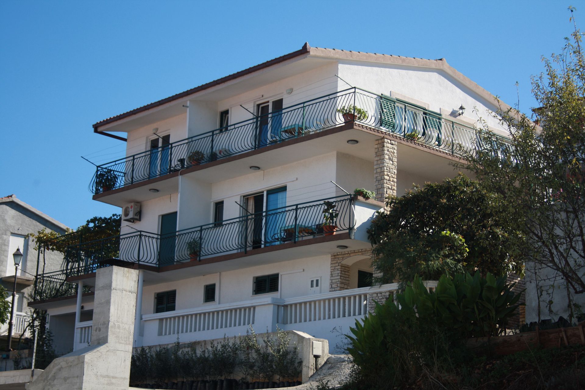 Apartments Anda 10324-A3