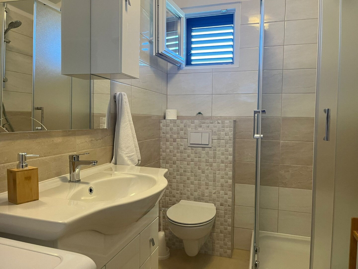 Apartment Željko 10328-A1