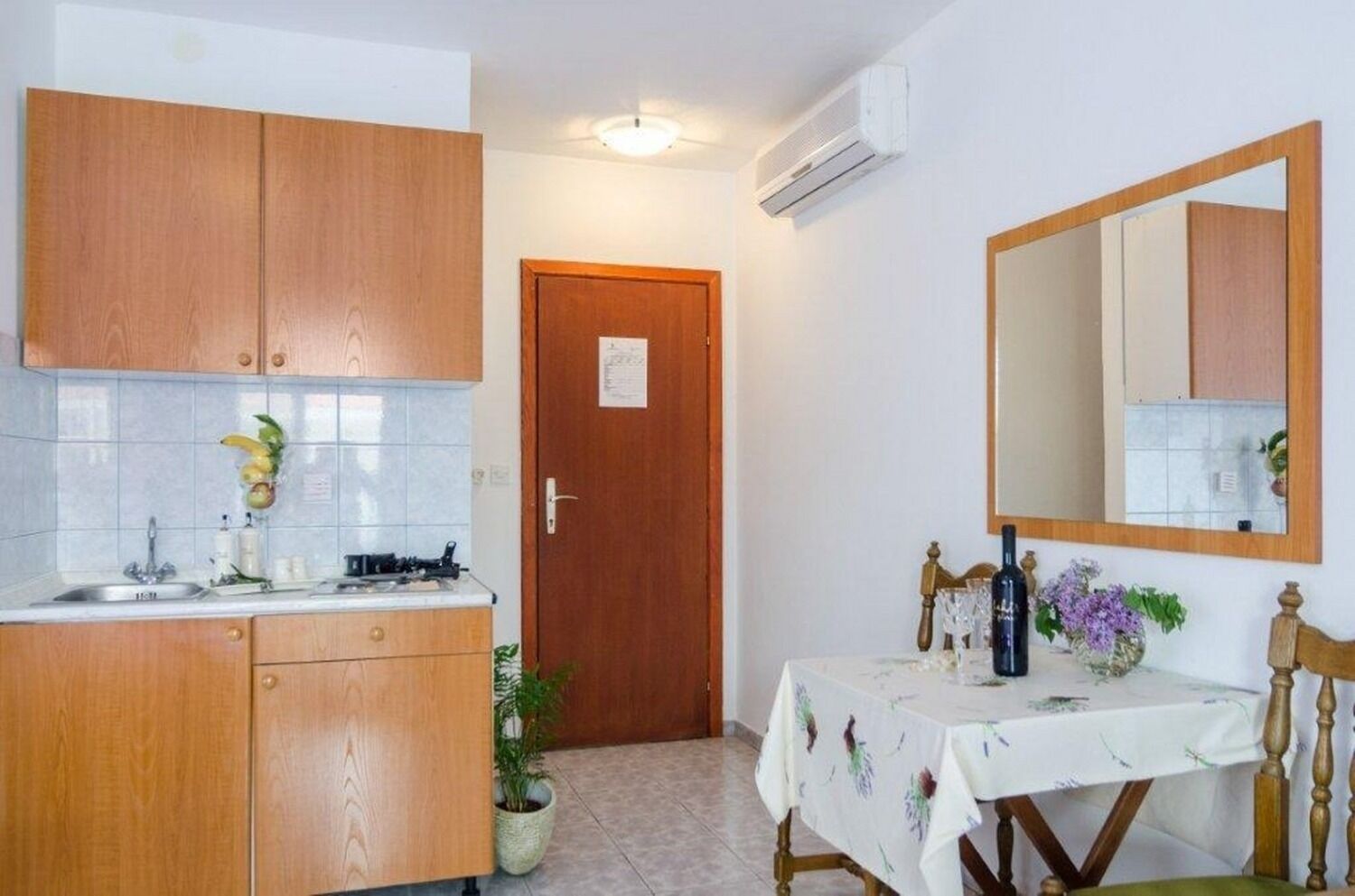 Apartments Jaki 103281-A2