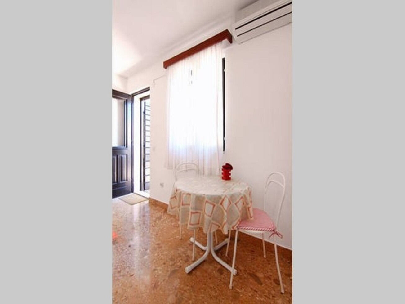 Apartments Mat 103301-A1