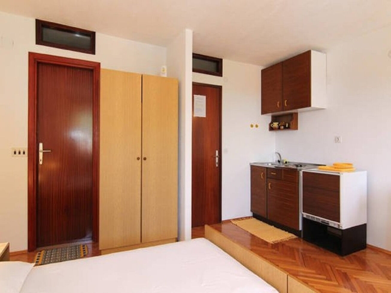 Apartments Mat 103301-A2