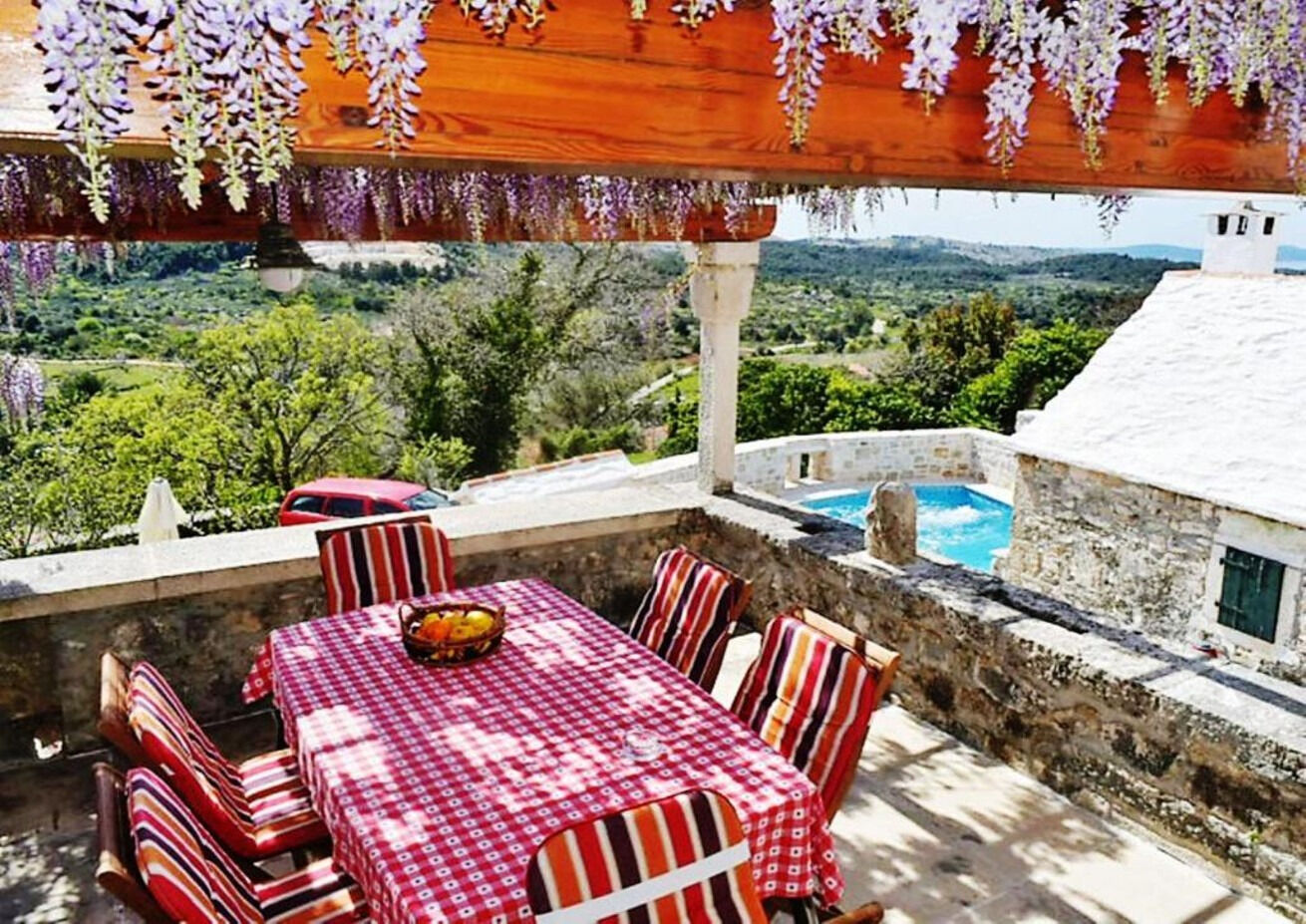 House Mari 1 103521-K1