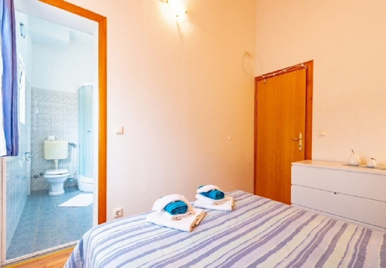 Apartments Željko 10367-A2