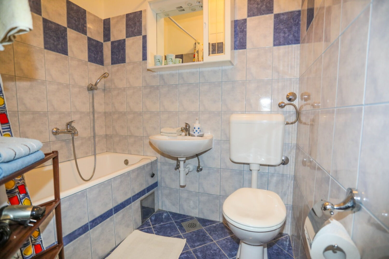 Apartment and Rooms Marlene 103731-S3
