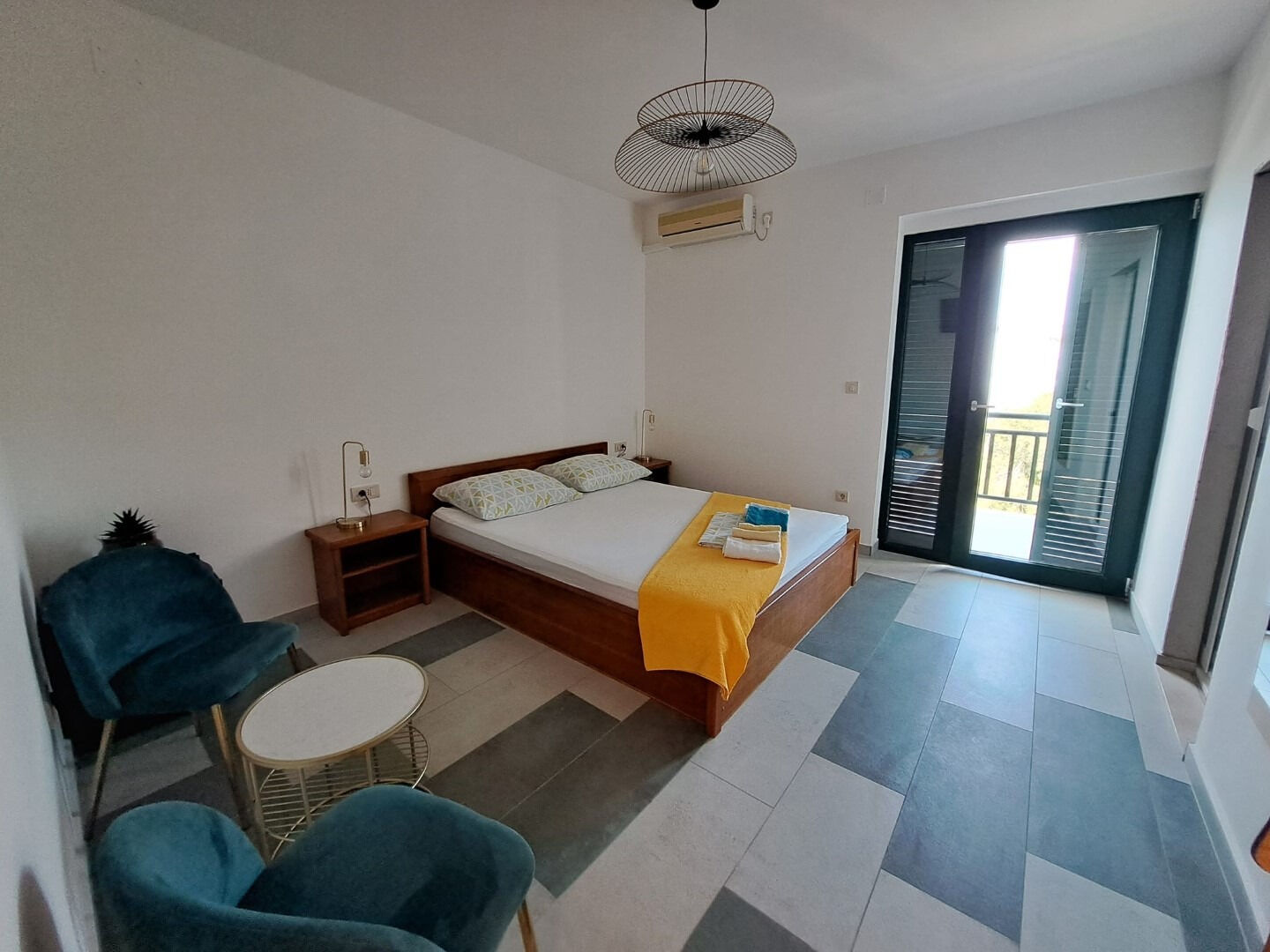 Rooms Katja 103741-S1