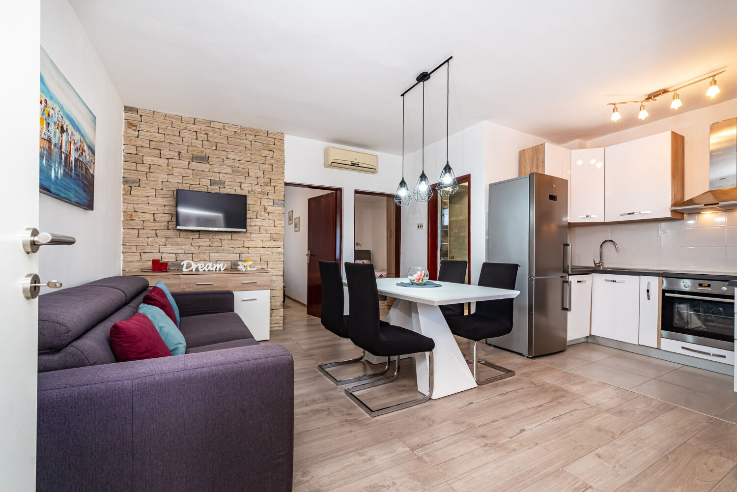 Apartments Dreamy 103831-A1
