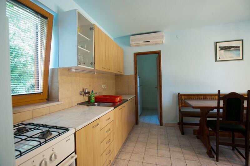 Apartments Luka 103841-A3