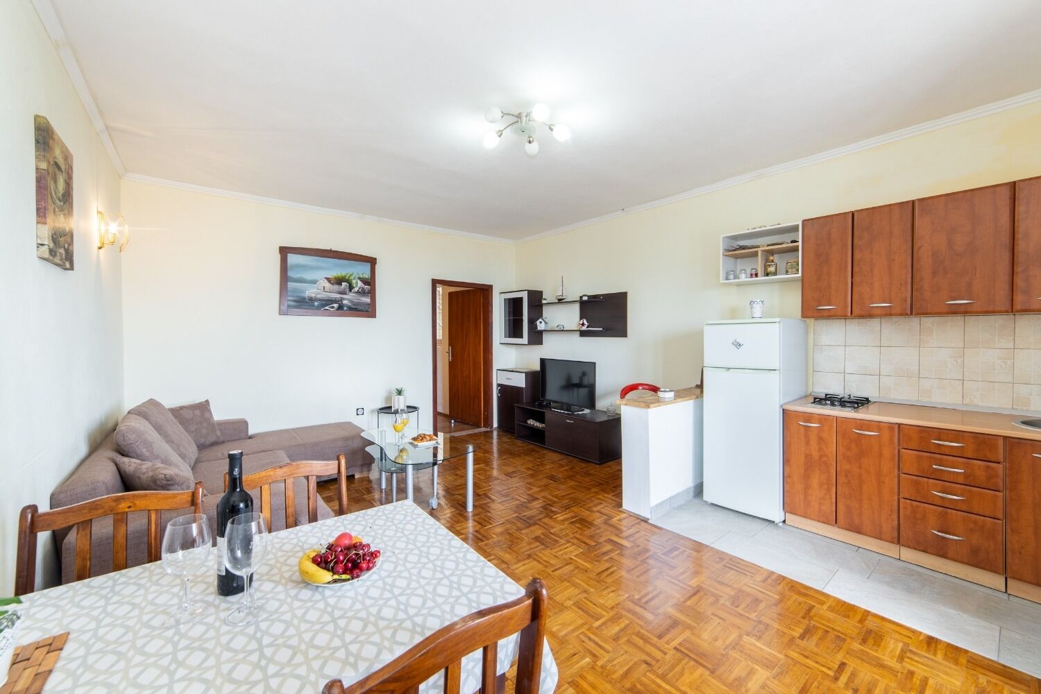 Apartments More 10392-A1