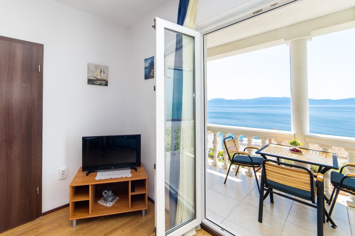 Apartments More 10392-A3