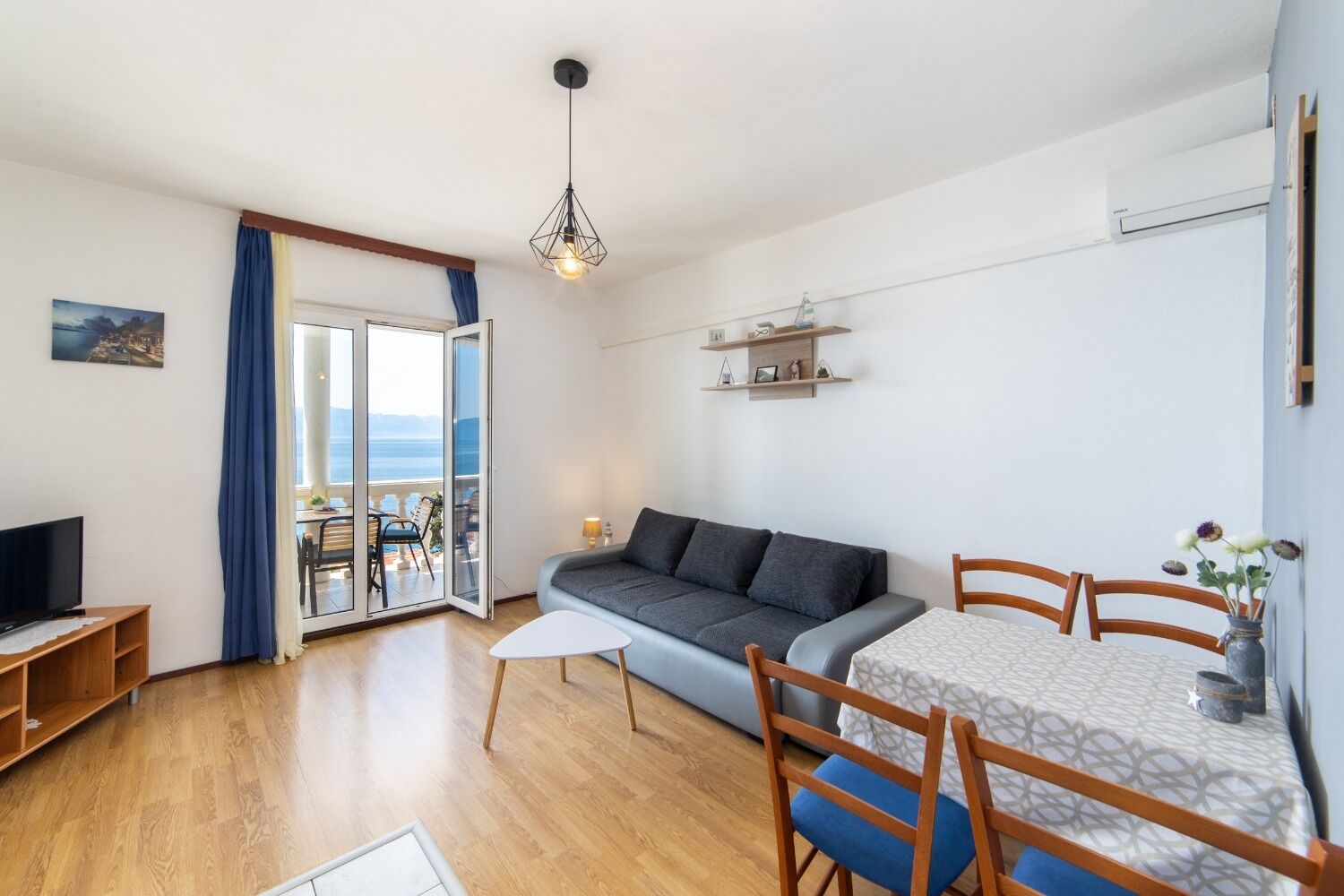 Apartments More 10392-A3