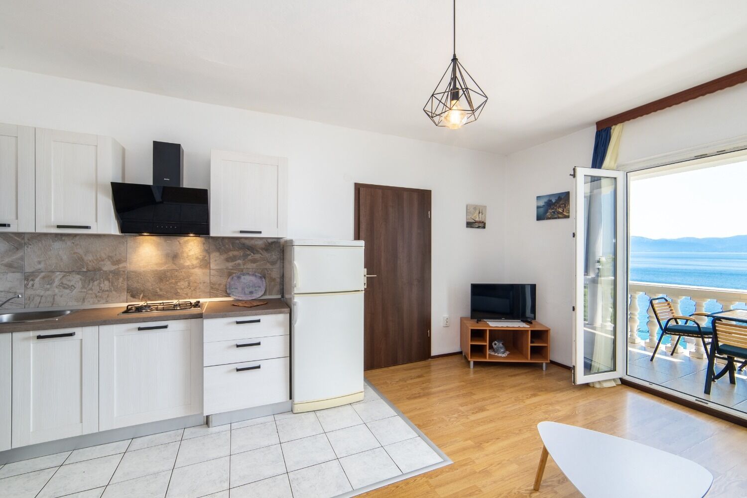 Apartments More 10392-A3